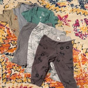 9 month bundle of  Baby Pants and Tops Set